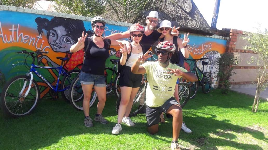 소웨토 Authentic Bicycle Tours And Backpackers 호스텔 외부 사진