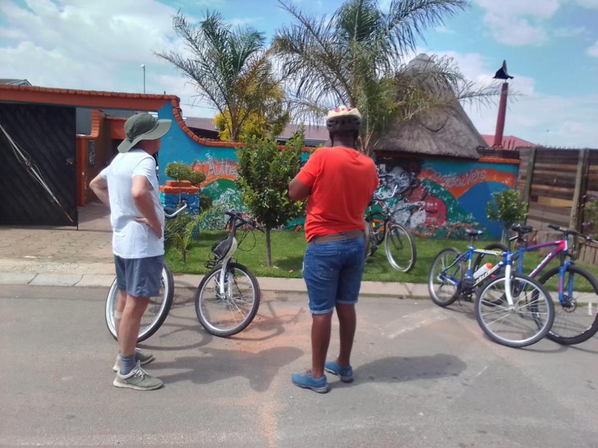 소웨토 Authentic Bicycle Tours And Backpackers 호스텔 외부 사진