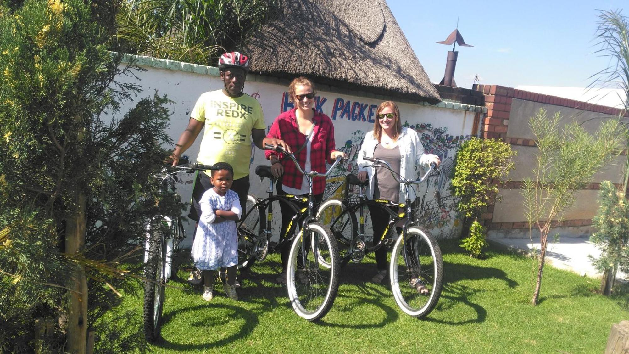 소웨토 Authentic Bicycle Tours And Backpackers 호스텔 객실 사진