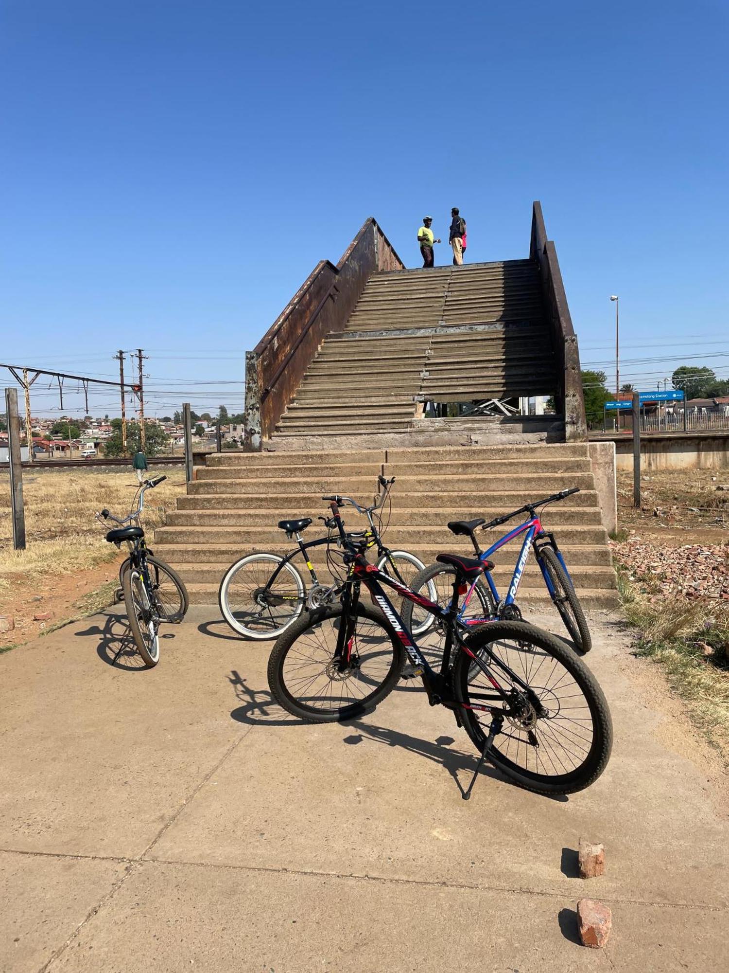 소웨토 Authentic Bicycle Tours And Backpackers 호스텔 외부 사진