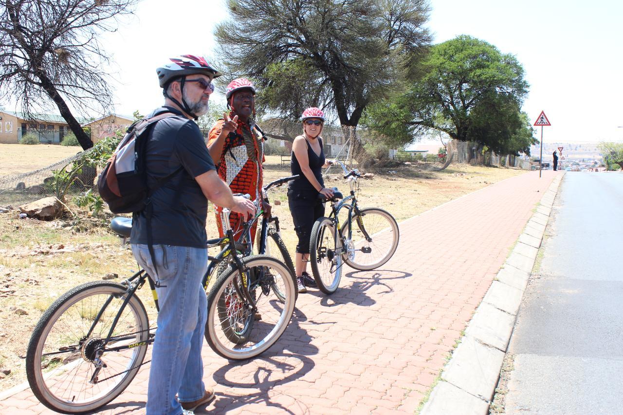 소웨토 Authentic Bicycle Tours And Backpackers 호스텔 외부 사진